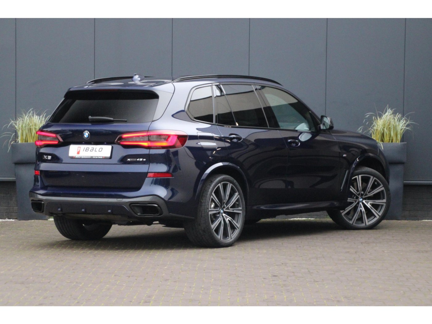 BMW X5 xDrive45e M-Sport | 395pk Hybride | INDIVIDUAL | BTW-auto | — foto 2 van 45