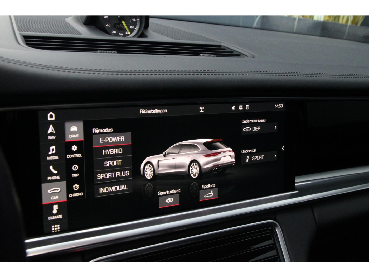 Porsche Panamera Sport Turismo 2.9 4 E-Hybrid — foto 18 van 27