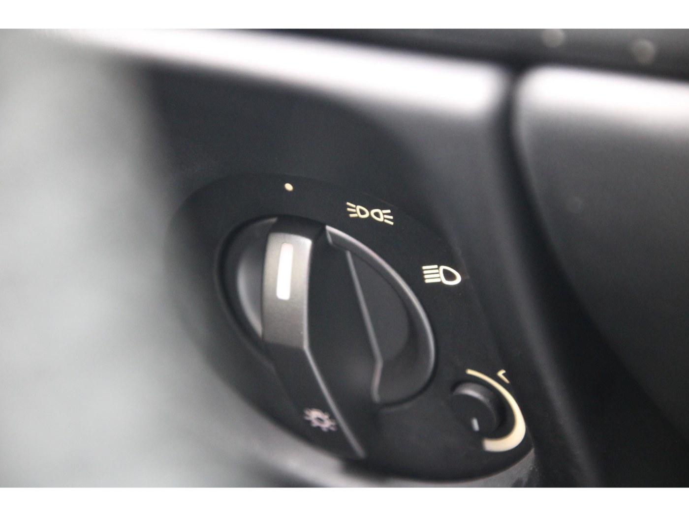 Aston Martin V8 Vantage V8 — foto 27 van 49