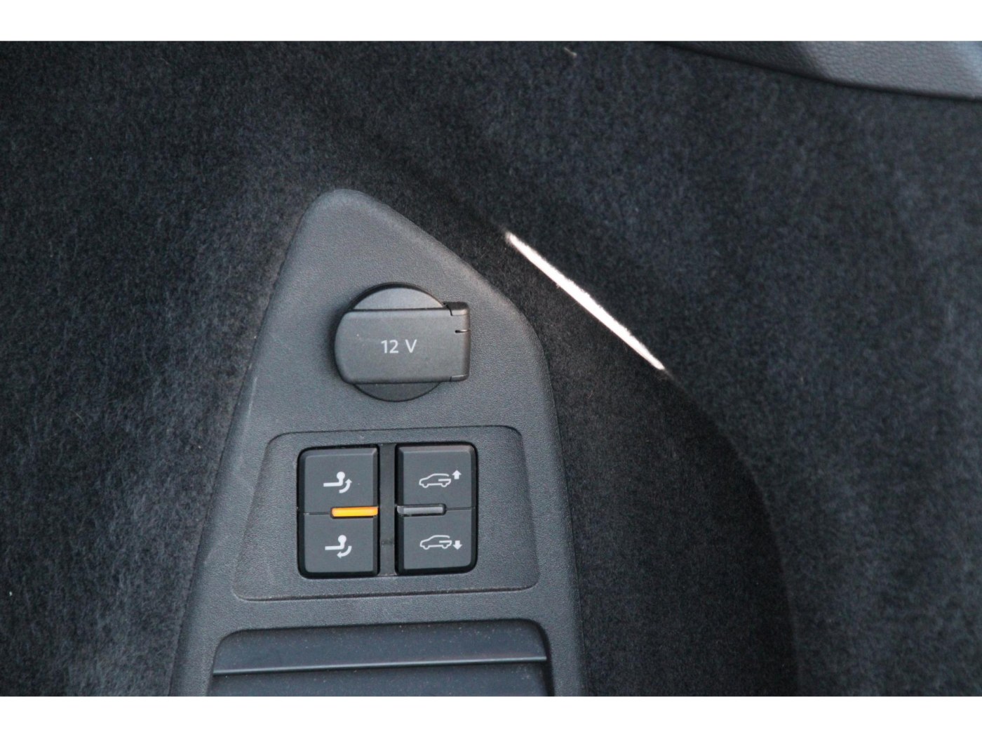 Volkswagen Touareg R 4Motion — foto 51 van 64