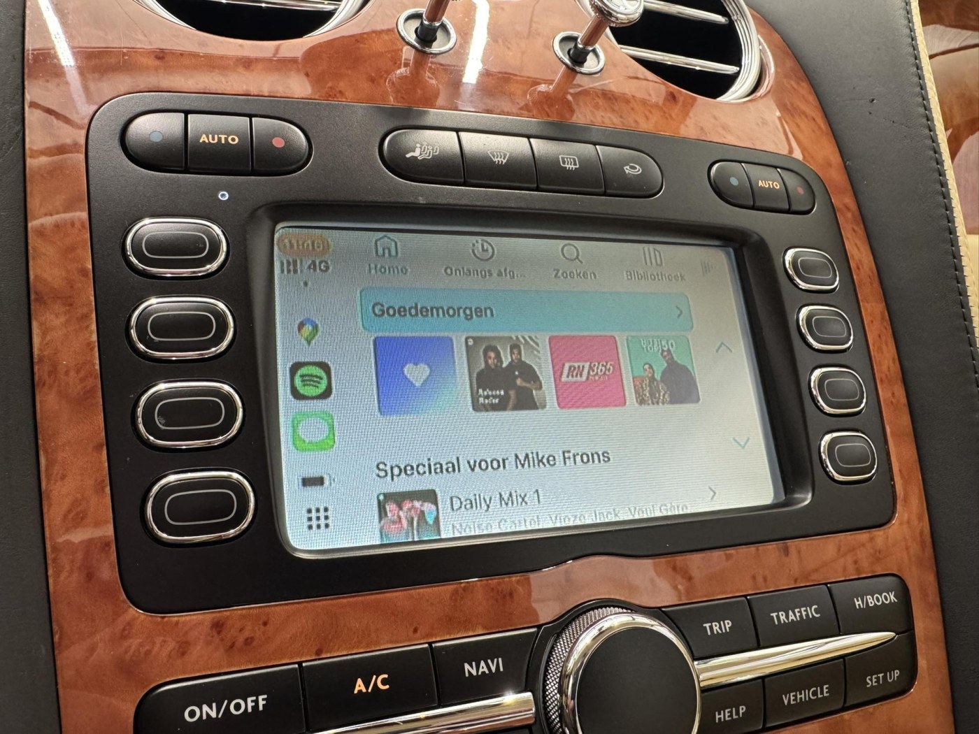 Bentley Continental GTC W12 560pk — foto 32 van 57