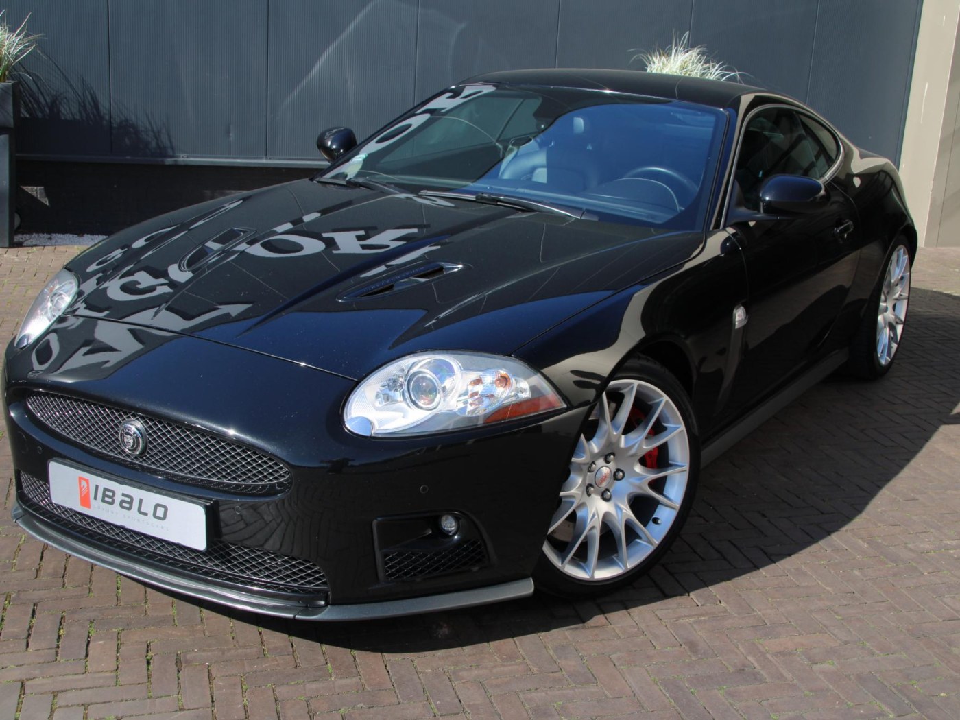 Jaguar XKR-S 4.2 V8 Coupé — foto 28 van 71