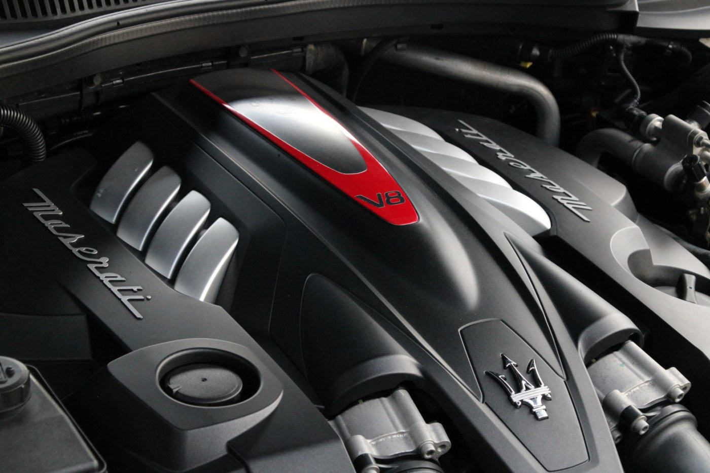 Maserati Quattroporte 3.8 V8 GTS — foto 33 van 48