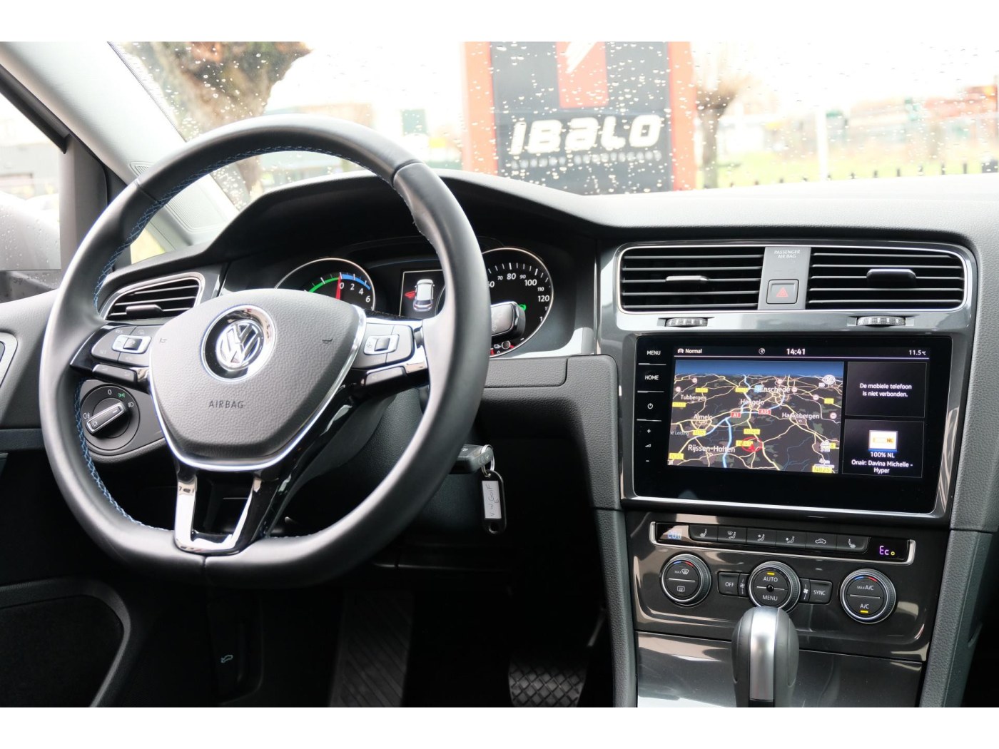 Volkswagen e-Golf E-DITION — foto 20 van 37