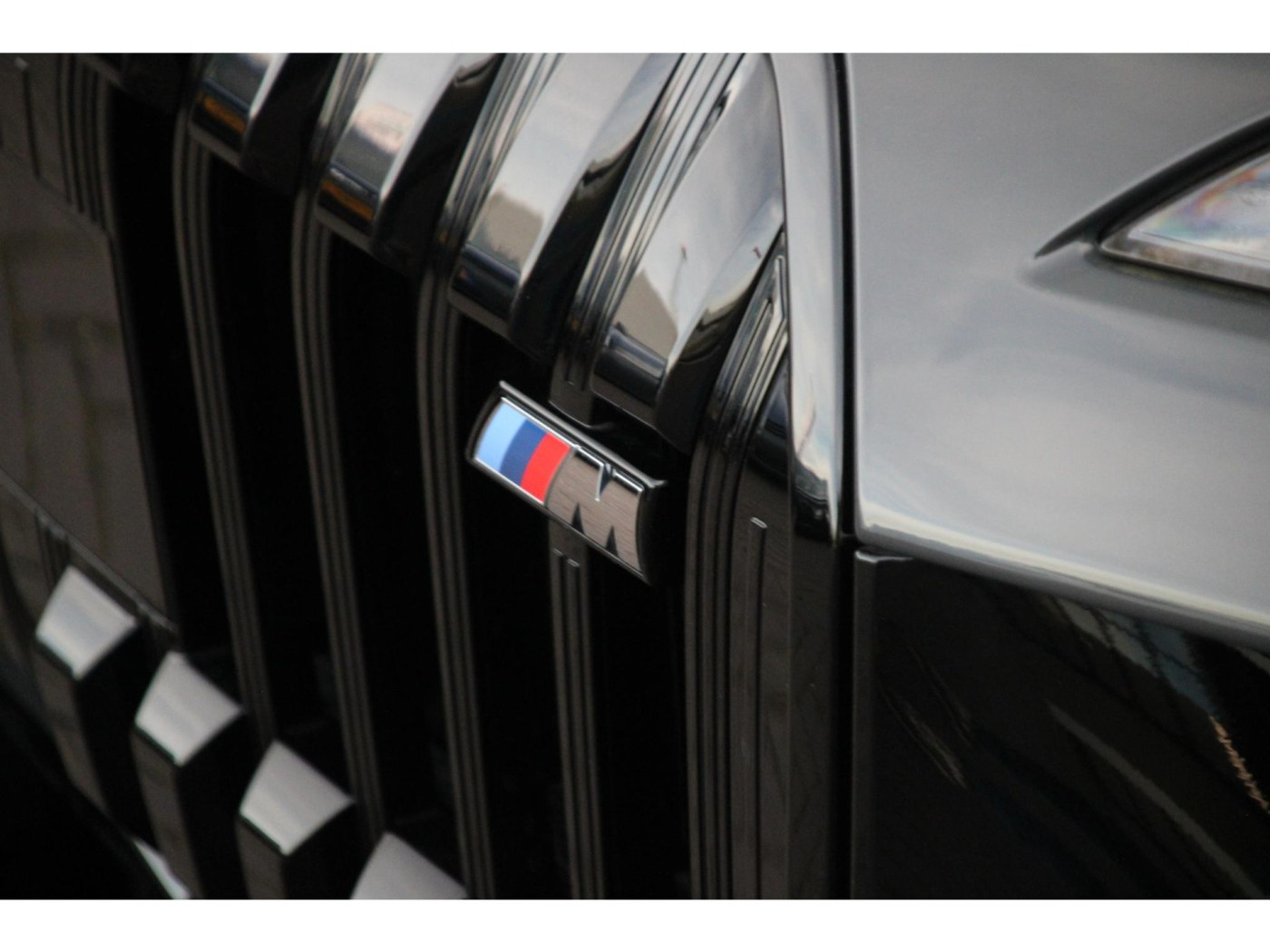 BMW 7-serie M760e xDrive M-Sport Pro — foto 30 van 34
