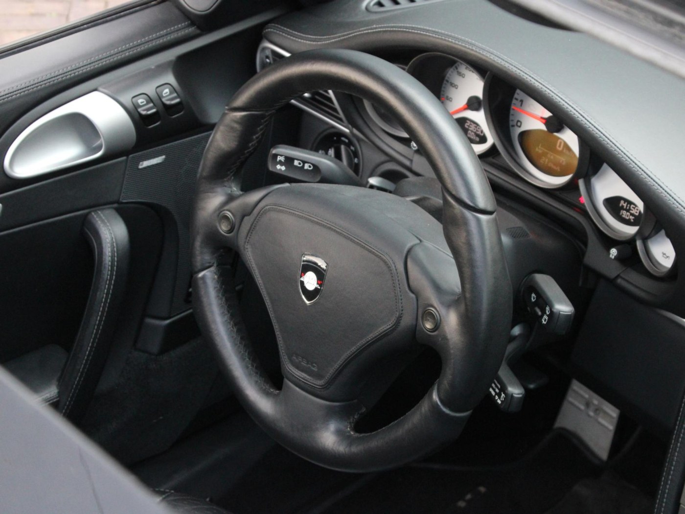 Porsche 911 3.6 Turbo Gemballa 550 GT — foto 39 van 40