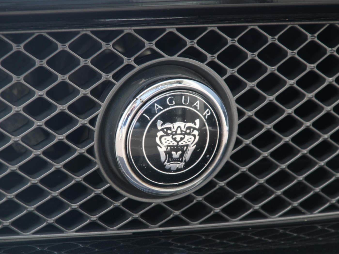 Jaguar XKR-S 4.2 V8 Coupé — foto 36 van 71