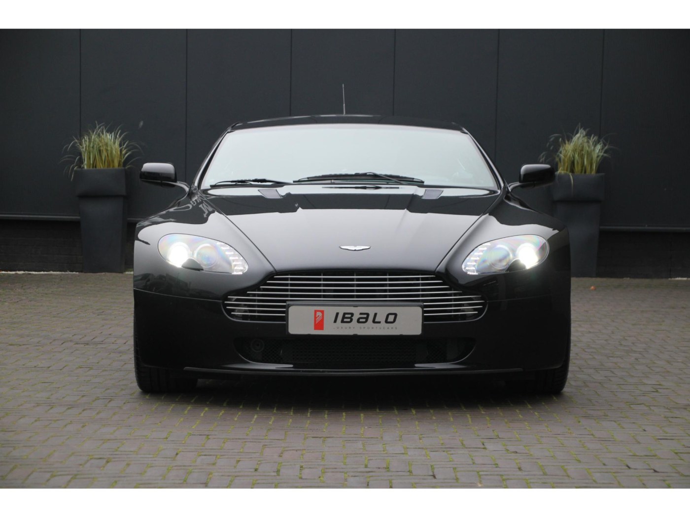 Aston Martin V8 Vantage V8 — foto 34 van 49