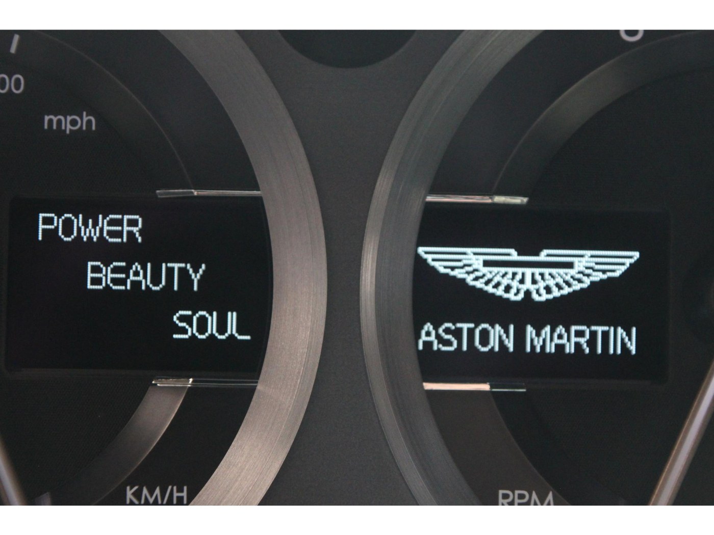 Aston Martin V8 Vantage V8 — foto 18 van 49