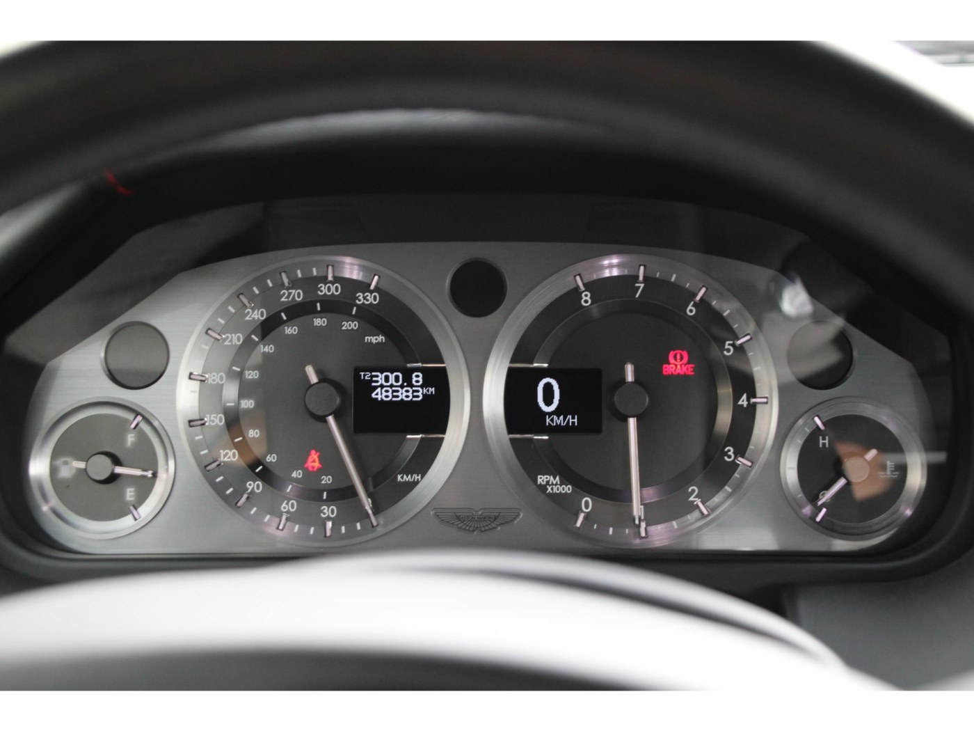 Aston Martin V8 Vantage — foto 15 van 42