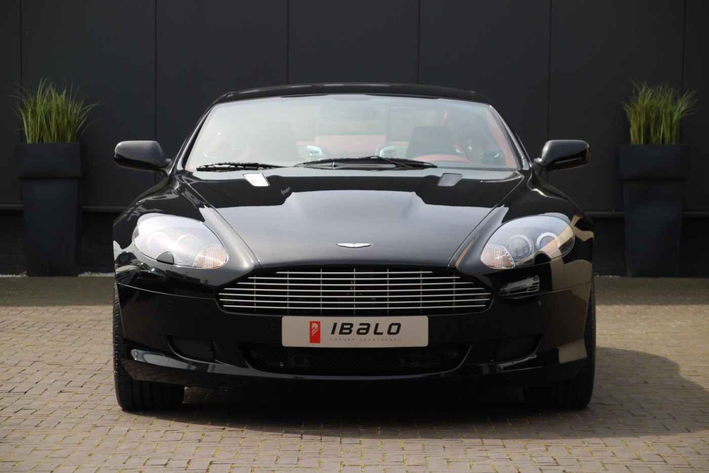 Aston Martin DB9 V12 Touchtronic — foto 7 van 39