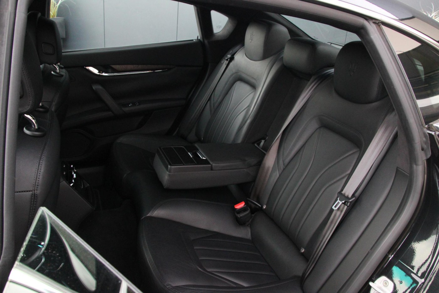 Maserati Quattroporte 3.8 V8 GTS — foto 38 van 48
