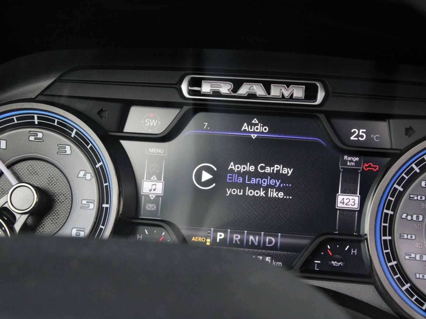 Dodge Ram 1500 5.7 V8 Crew Cab Limited Night Edition — foto 61 van 78