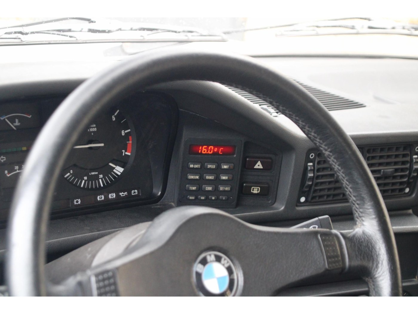 BMW 5 Serie 535i — foto 28 van 33