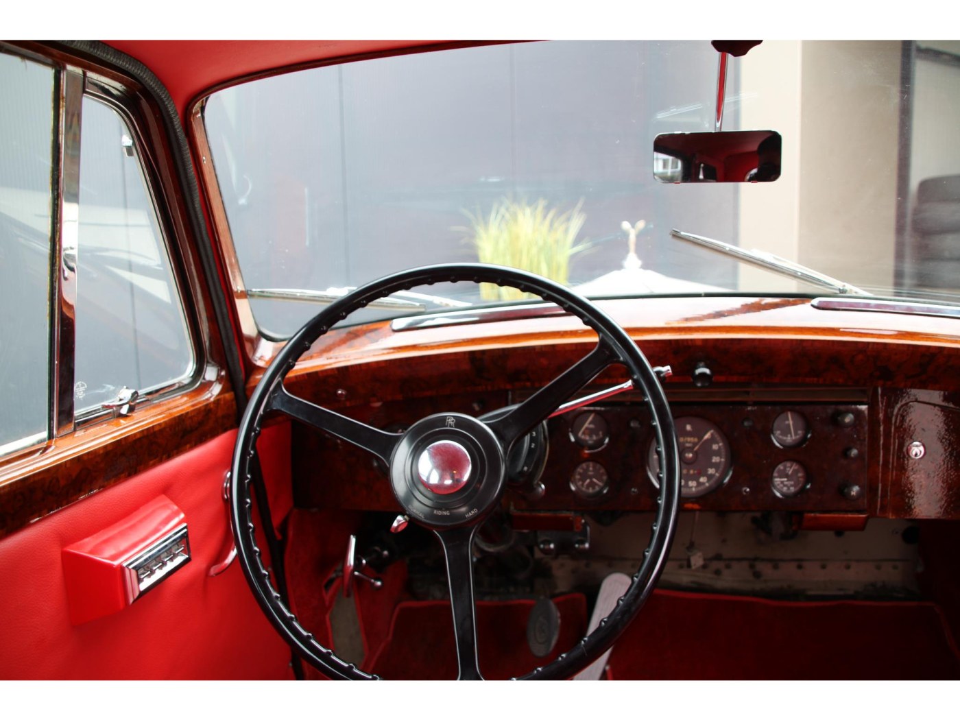 Rolls-Royce Silver Dawn 4.6 6-cilinder — foto 3 van 20