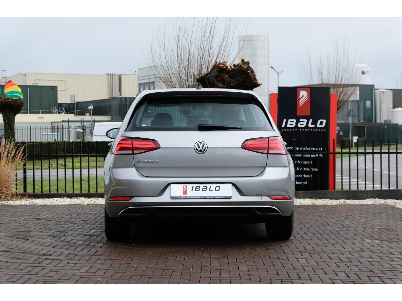 Volkswagen e-Golf E-DITION — foto 35 van 37