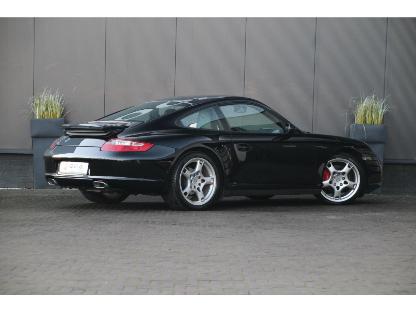 Porsche 911 3.6 Carrera 4 — foto 2 van 38
