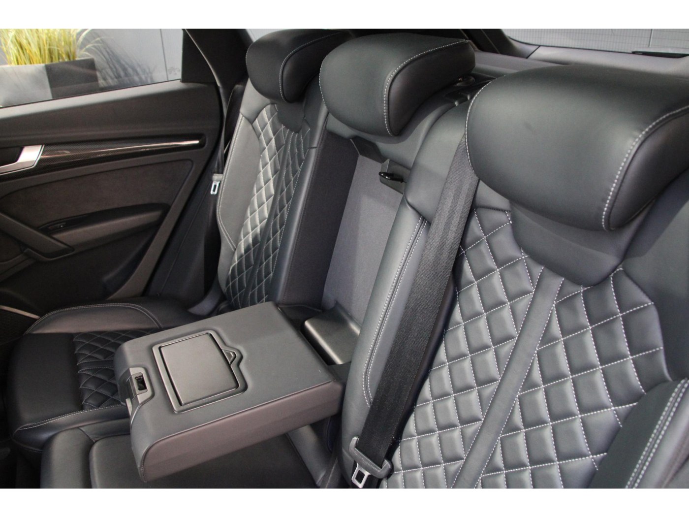 Audi Q5 2.0 TFSI quattro S Line Edition — foto 26 van 33