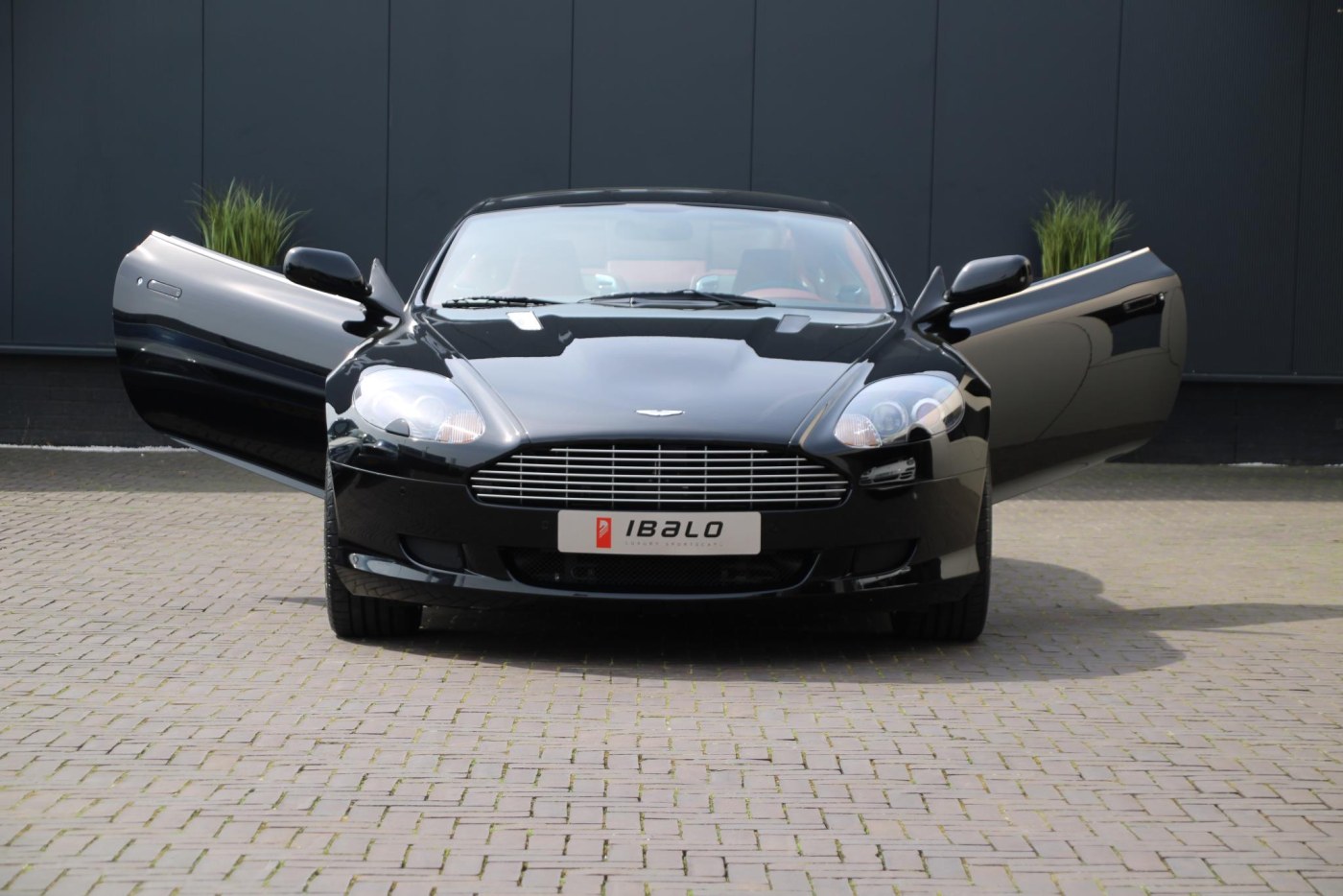Aston Martin DB9 V12 Touchtronic — foto 6 van 39