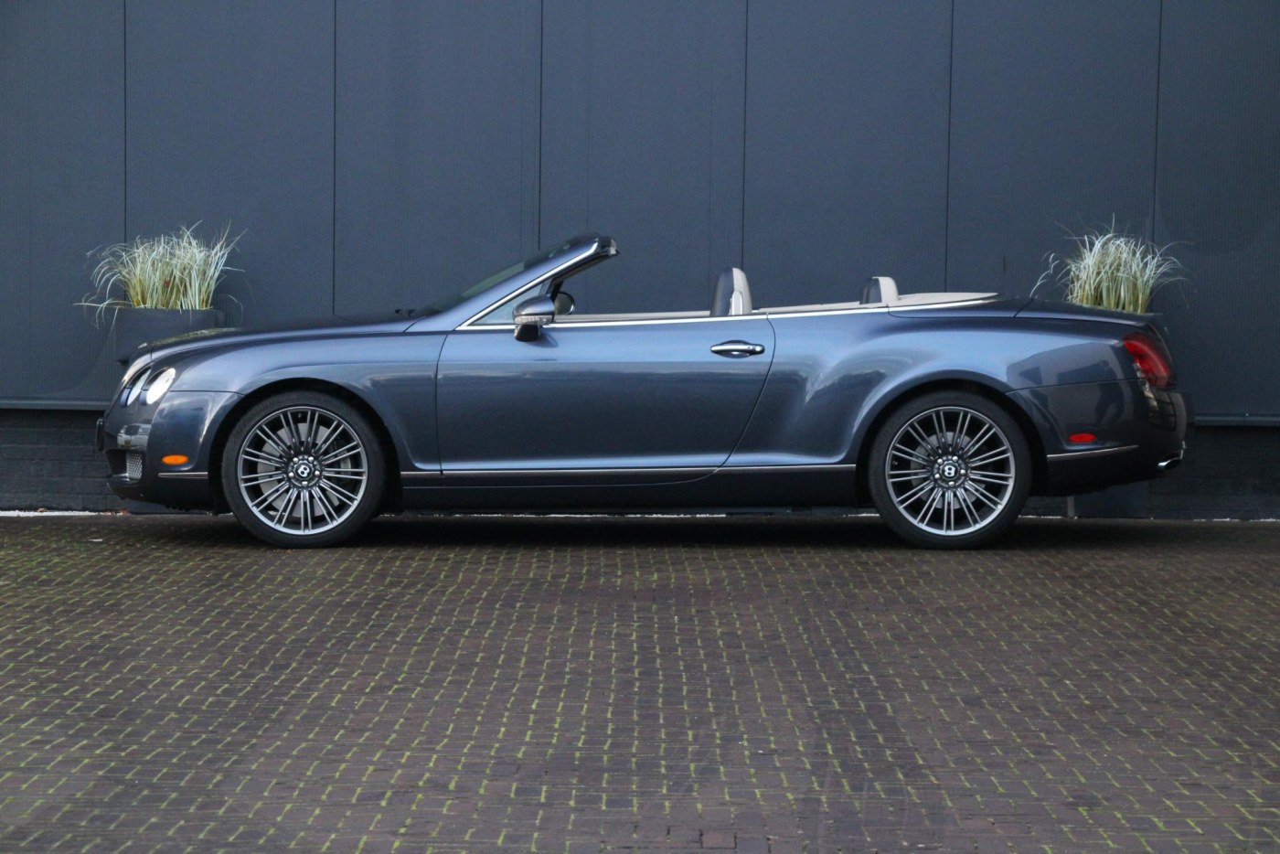 Bentley Continental GTC 6.0 W12 — foto 17 van 47