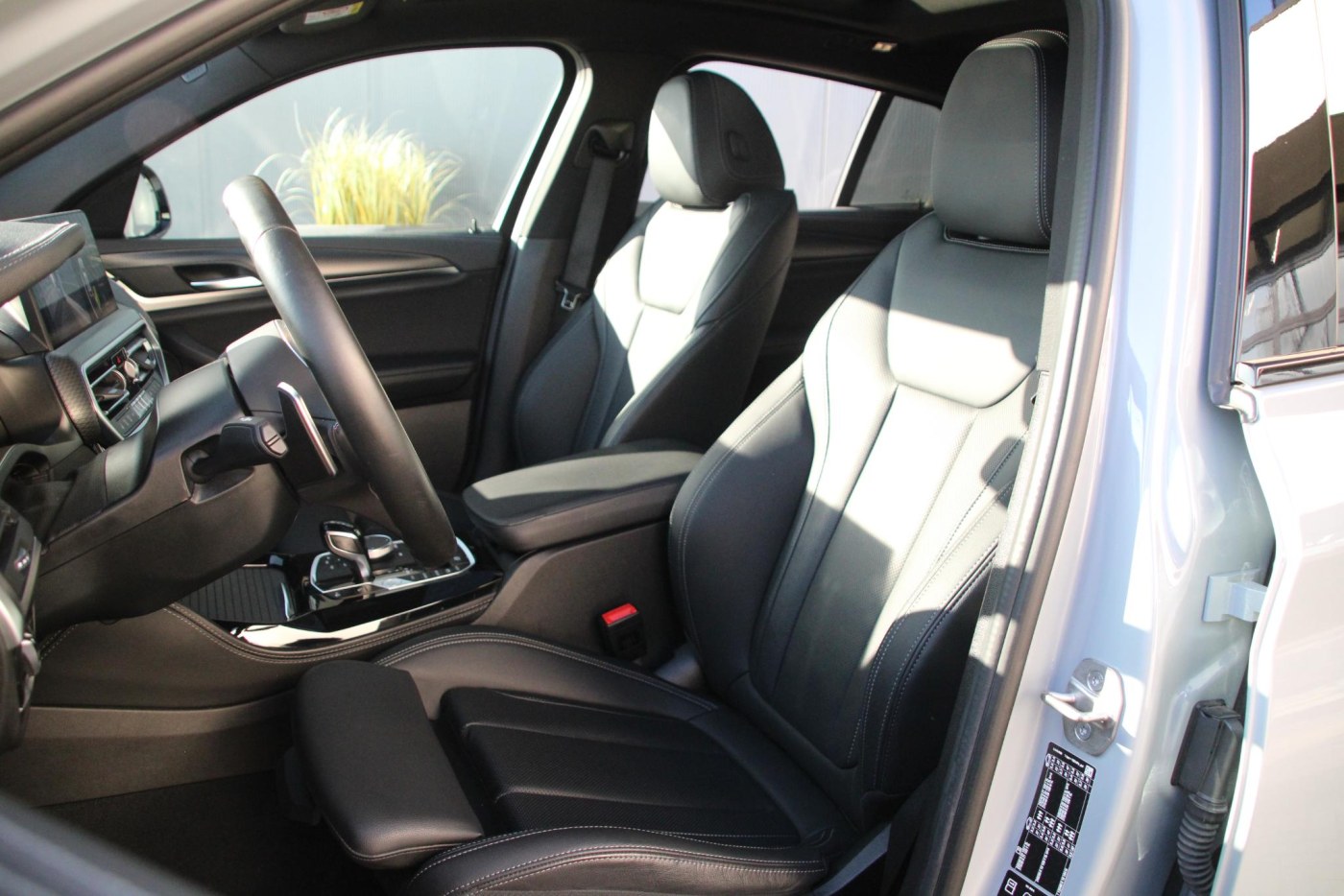 BMW X4 M40i High Executive — foto 4 van 48
