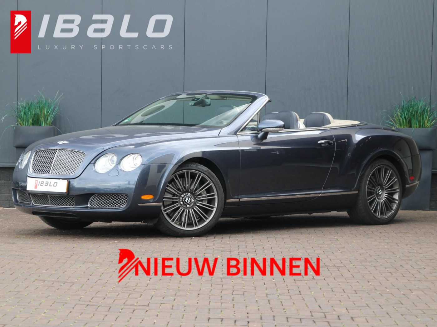 Bentley Continental GTC 6.0 W12 — foto 1 van 47