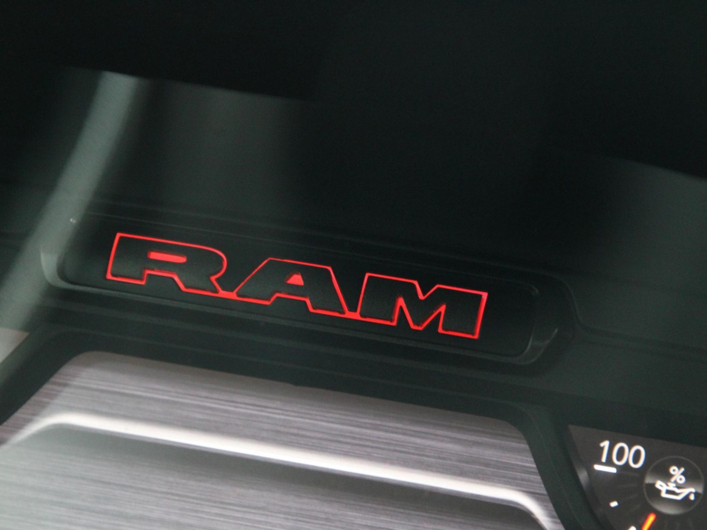 Dodge Ram 1500 5.7 V8 4x4 Crew Cab Laramie G/T — foto 25 van 56