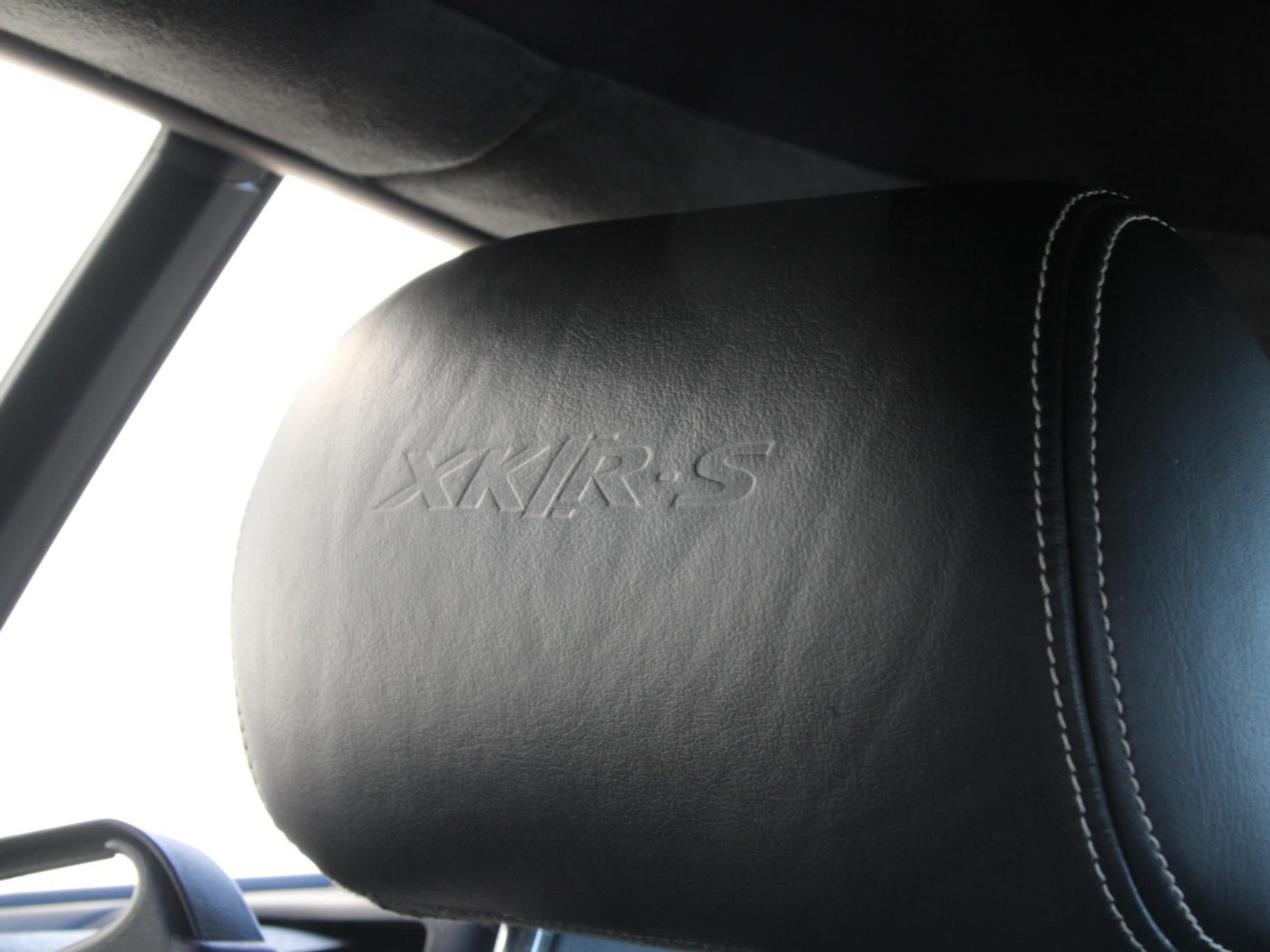 Jaguar XKR-S 4.2 V8 Coupé — foto 42 van 71