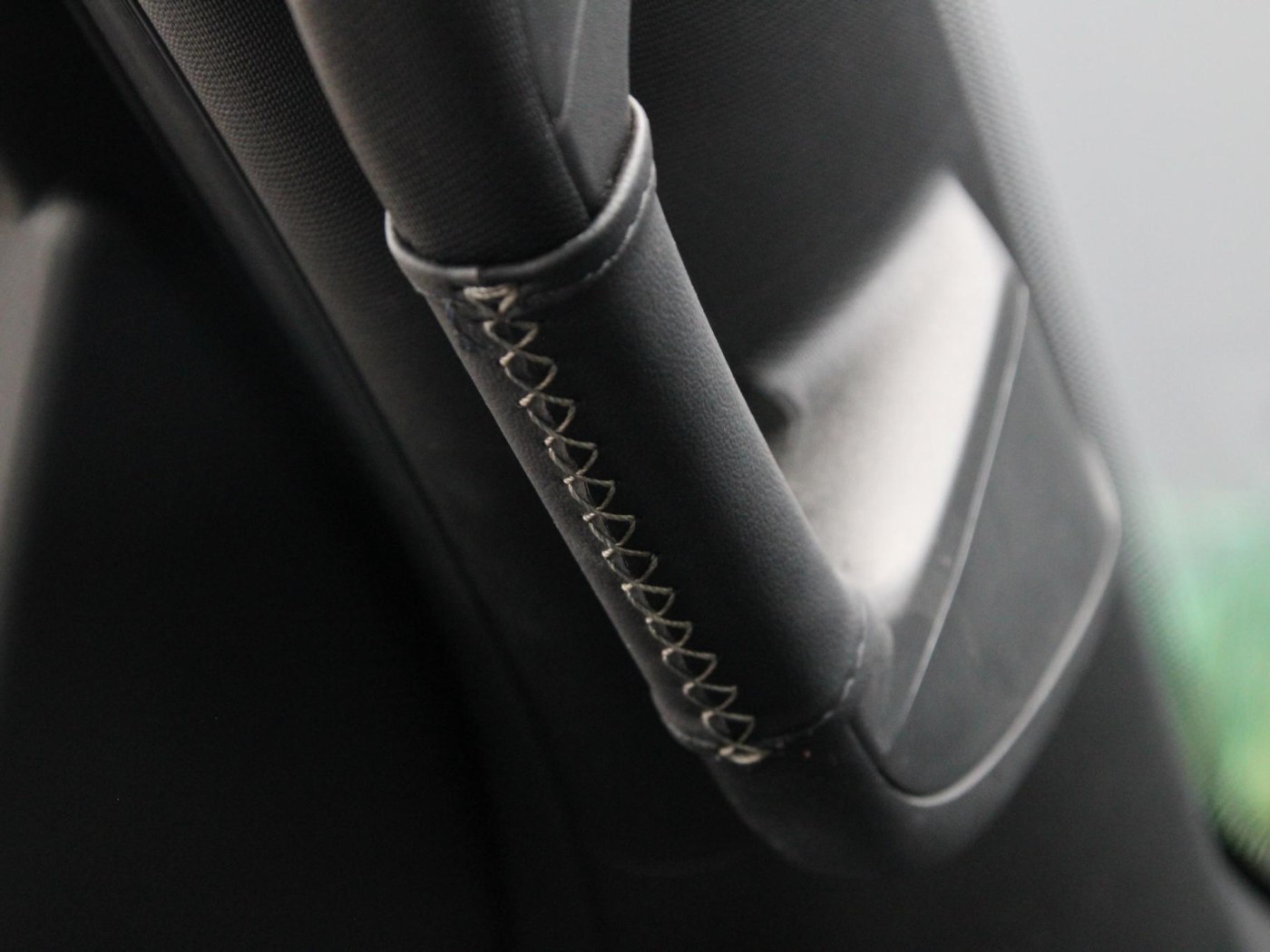 Dodge Ram 1500 5.7 V8 Crew Cab Limited Night Edition — foto 32 van 78