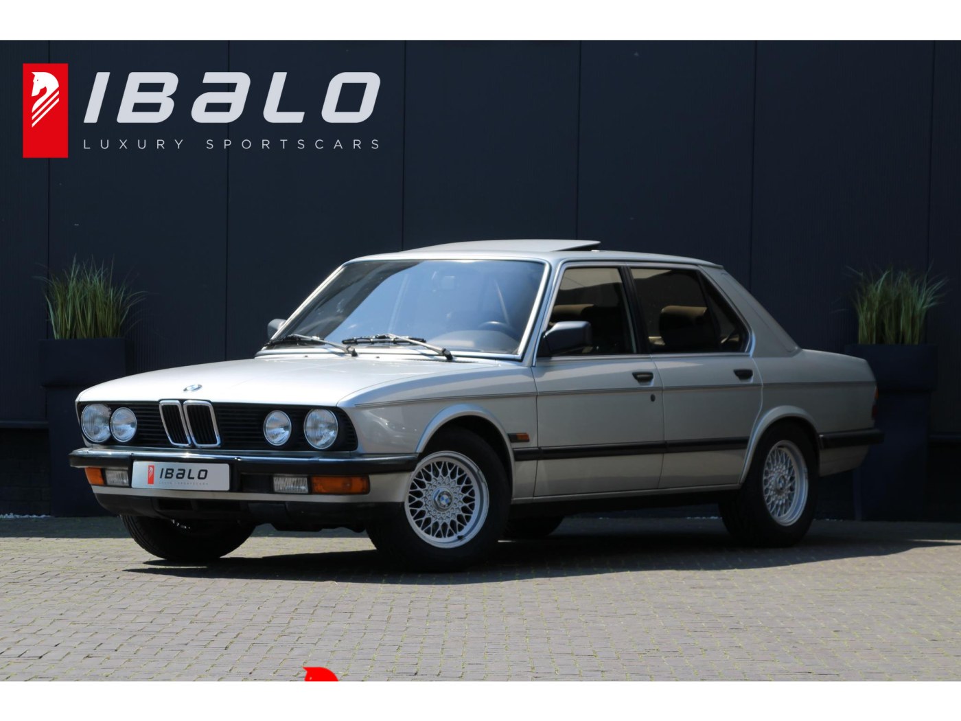 BMW 5 Serie 535i — foto 1 van 33
