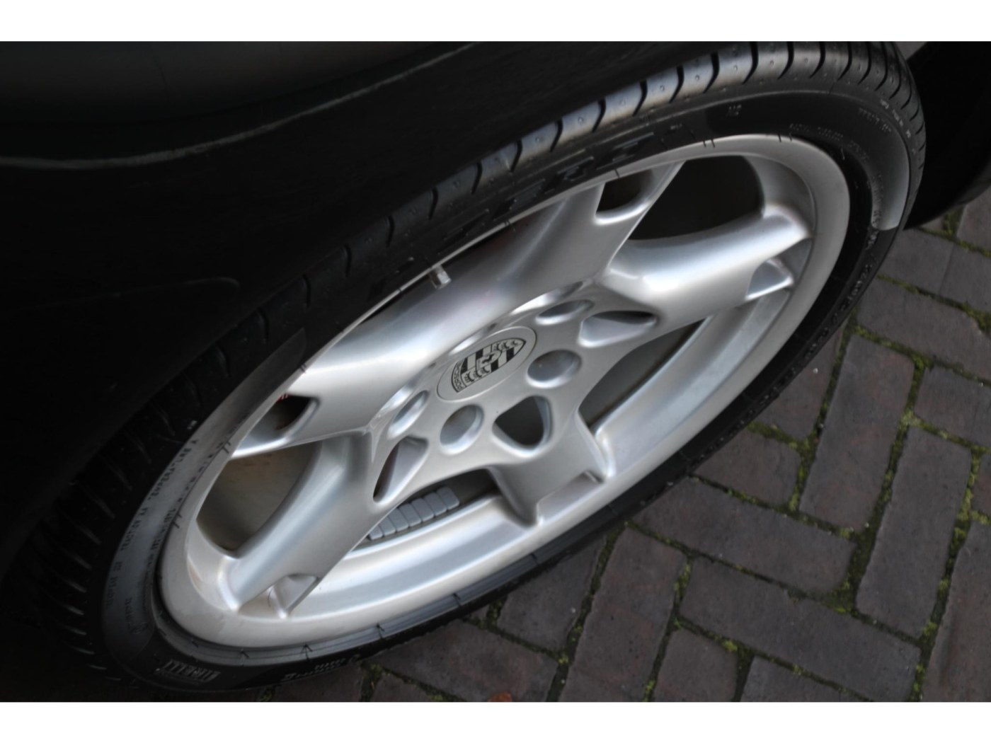 Porsche 911 3.6 Carrera 4 — foto 13 van 38