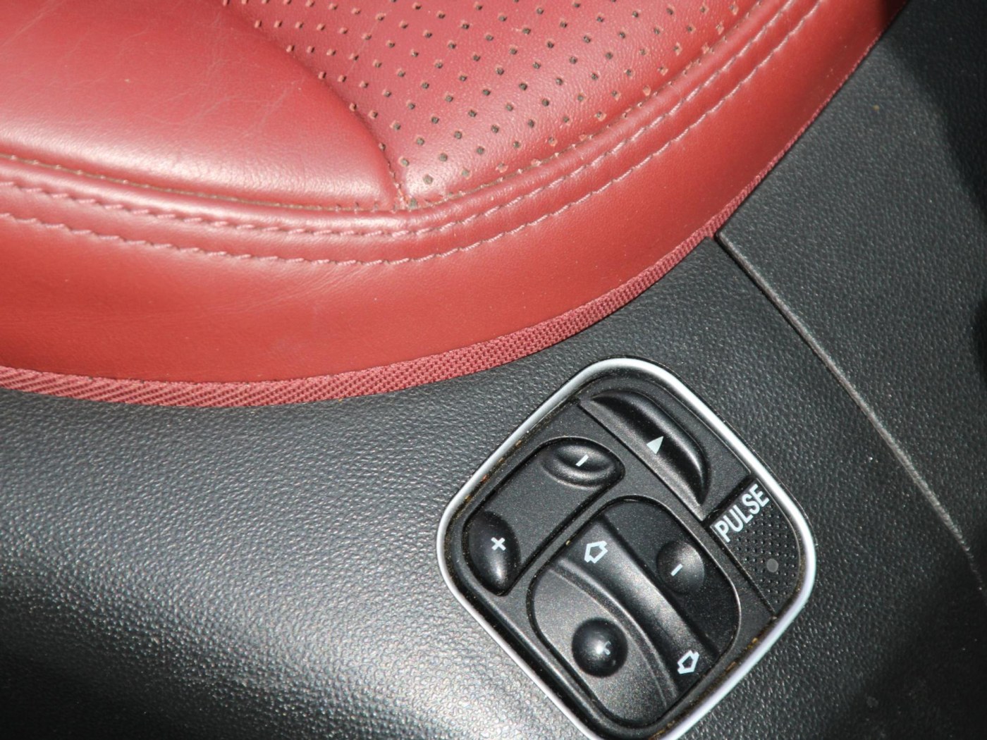 Mercedes-Benz SL-klasse AMG 63 — foto 14 van 52