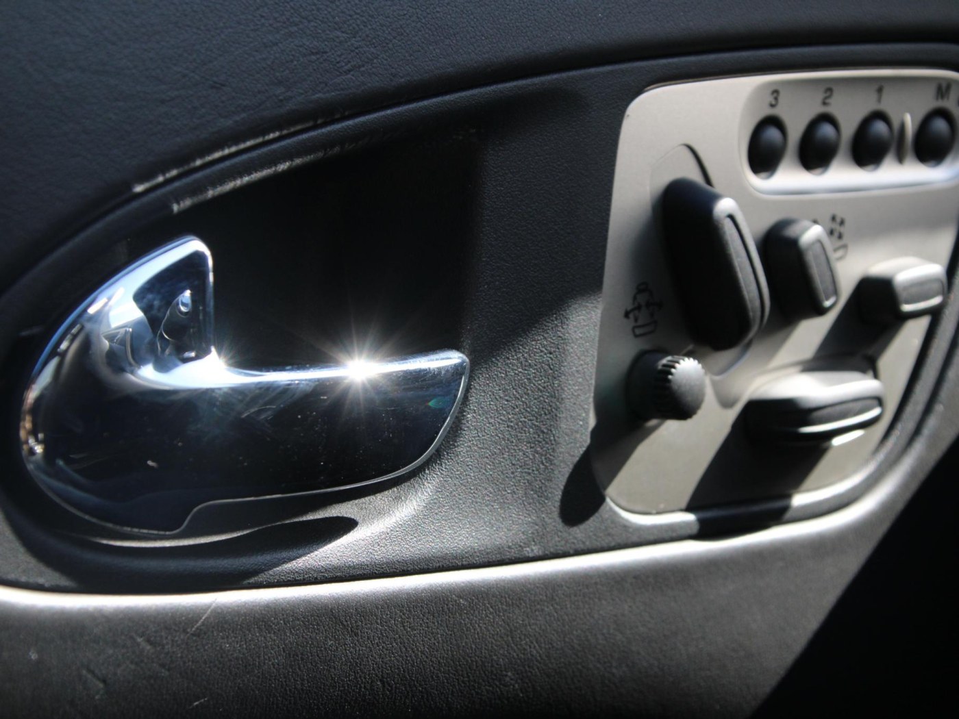 Jaguar XKR-S 4.2 V8 Coupé — foto 9 van 71