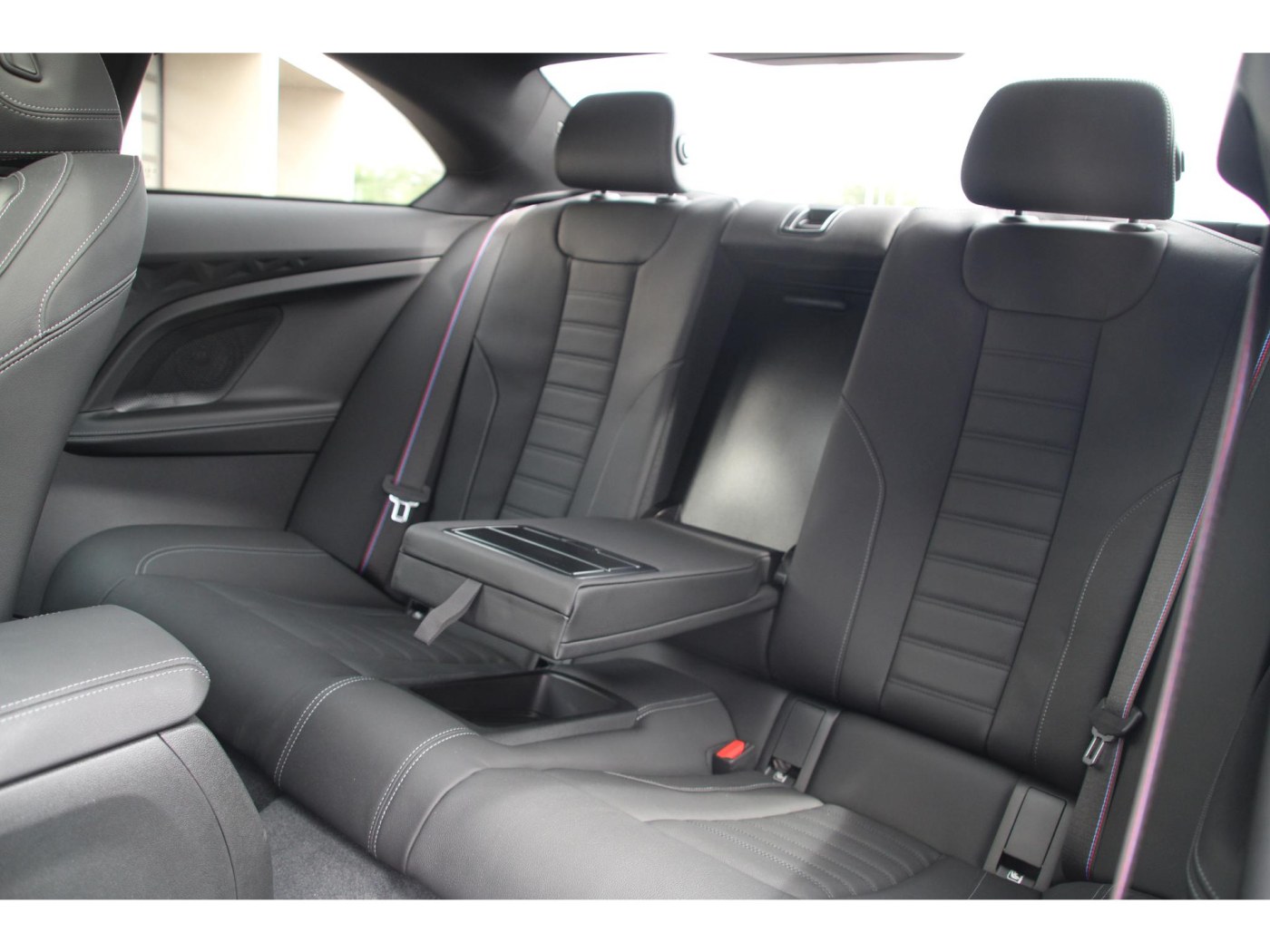 BMW 2-serie Coupé 220i | M-Sport Pro | Schuifdak | Harman/Kardon | — foto 29 van 32