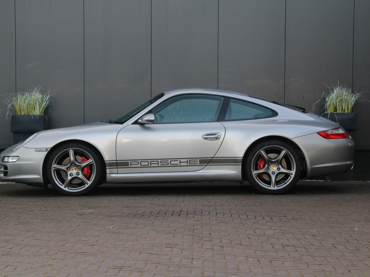 Porsche 911 3.8 Carrera S (997) 355pk — foto 25 van 43