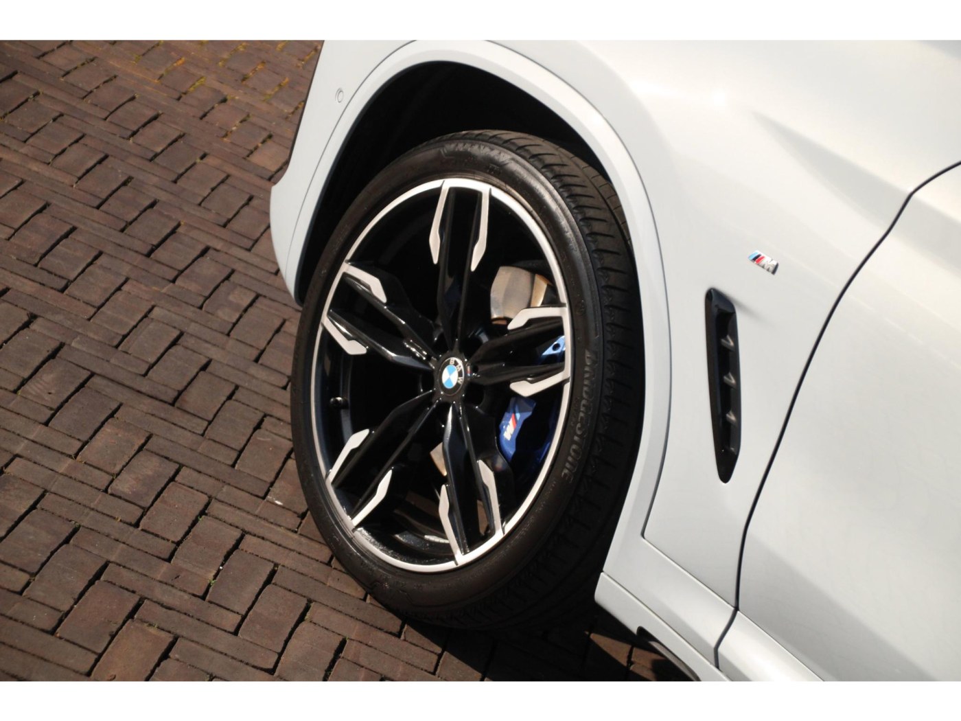 BMW X4 M40i High Executive — foto 48 van 48
