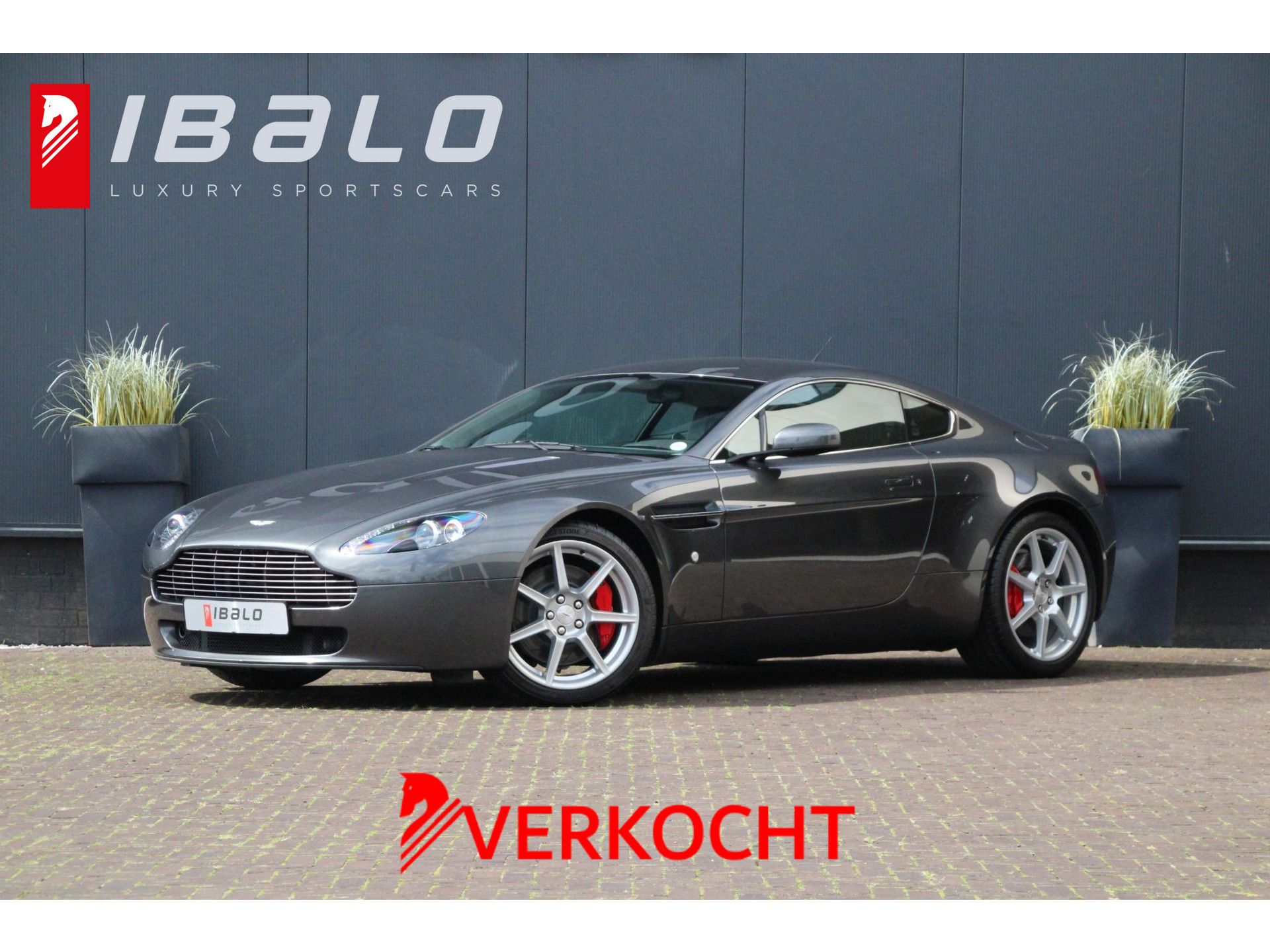 Aston Martin V8 Vantage