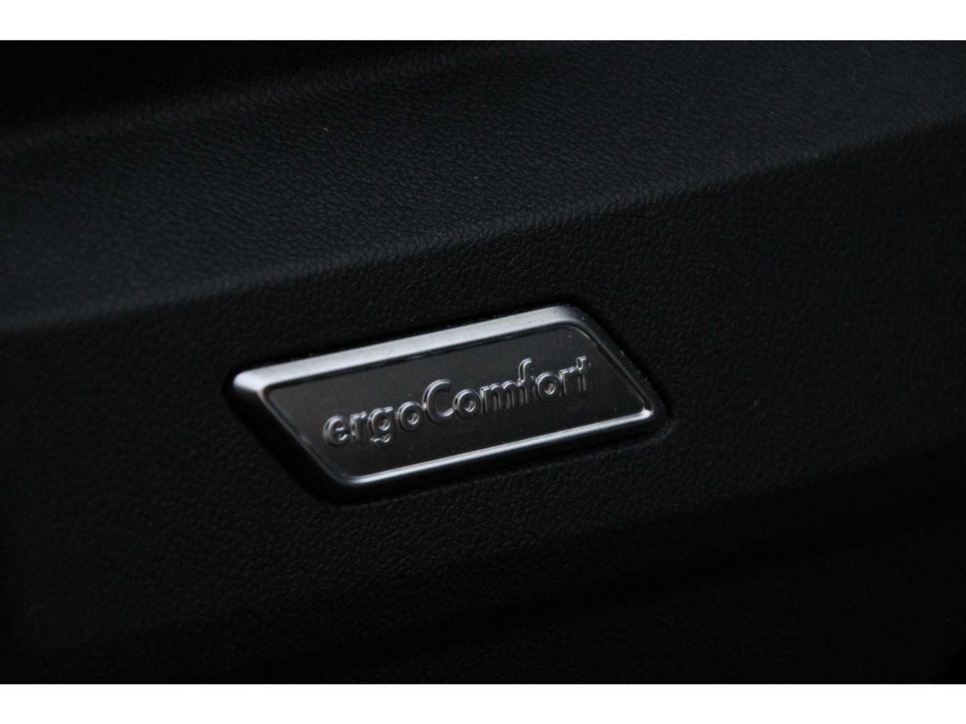 Volkswagen Touareg R 4Motion — foto 38 van 64