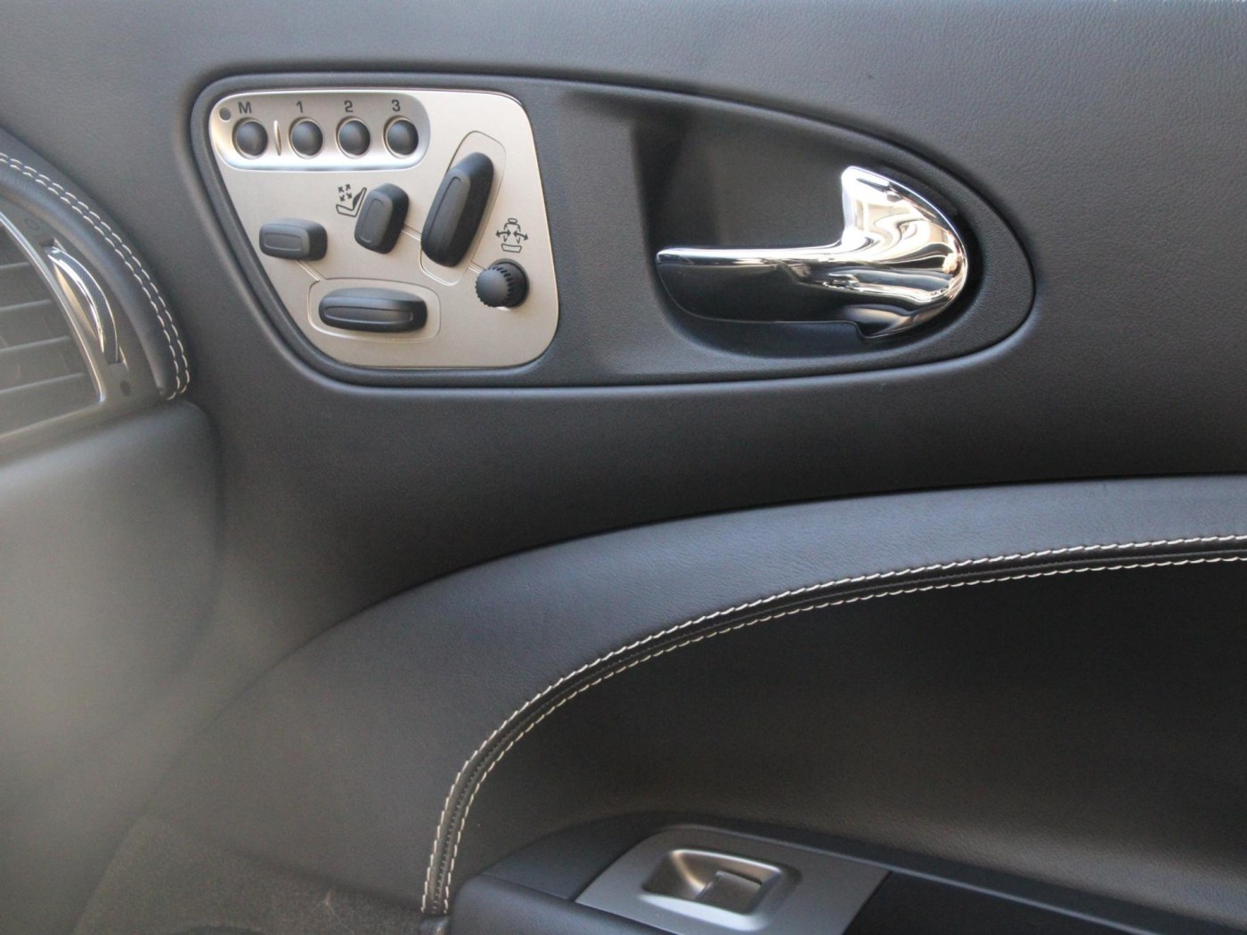 Jaguar XKR-S 4.2 V8 Coupé — foto 8 van 71