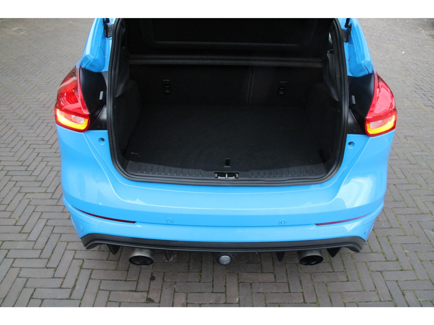 Ford Focus 2.3 RS — foto 40 van 46