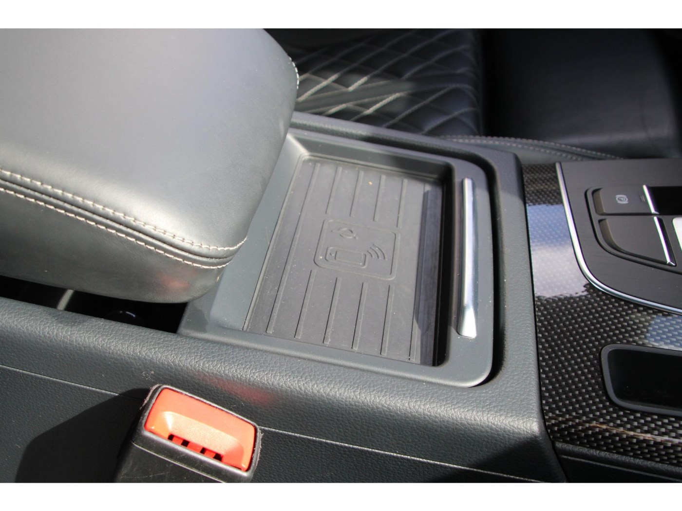 Audi Q5 2.0 TFSI quattro S Line Edition — foto 30 van 33