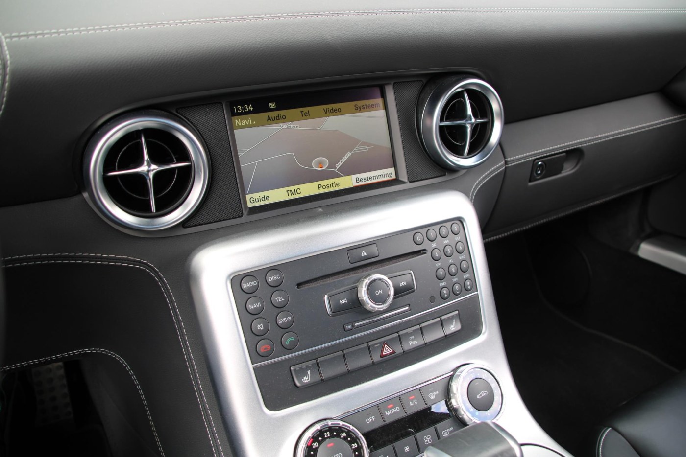 Mercedes-Benz SLS AMG Coupé — foto 16 van 47