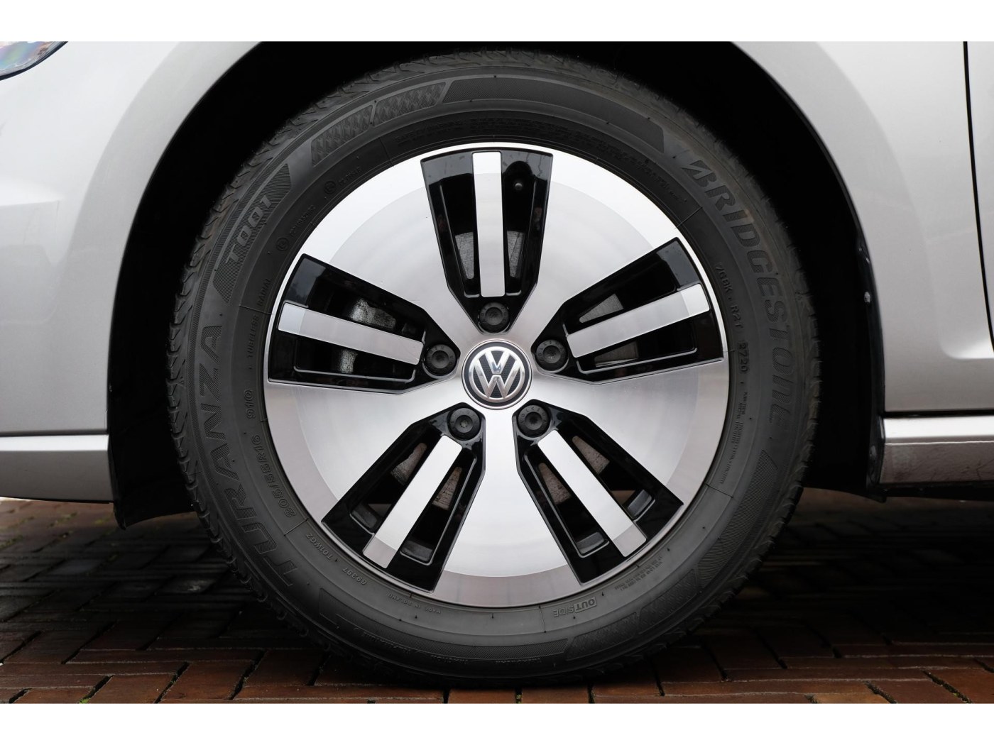 Volkswagen e-Golf E-DITION — foto 15 van 37