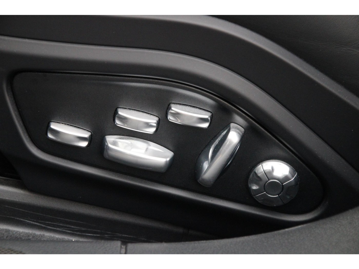 Porsche Panamera ST 4S E-Hybrid | PDCC | Achteras sturing | 560pk | — foto 9 van 59
