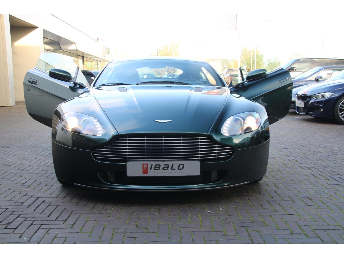 Aston Martin V8 Vantage — foto 37 van 42