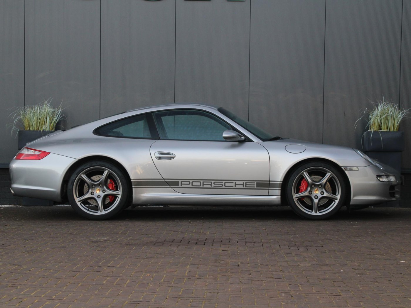 Porsche 911 3.8 Carrera S (997) 355pk — foto 24 van 43