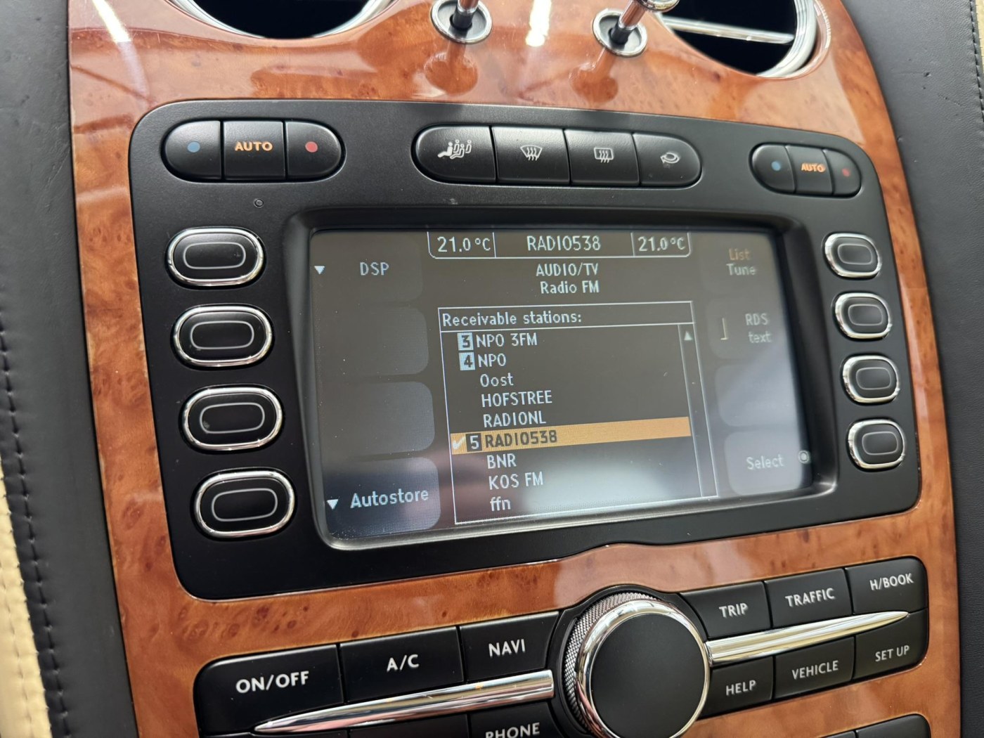 Bentley Continental GTC W12 560pk — foto 37 van 57