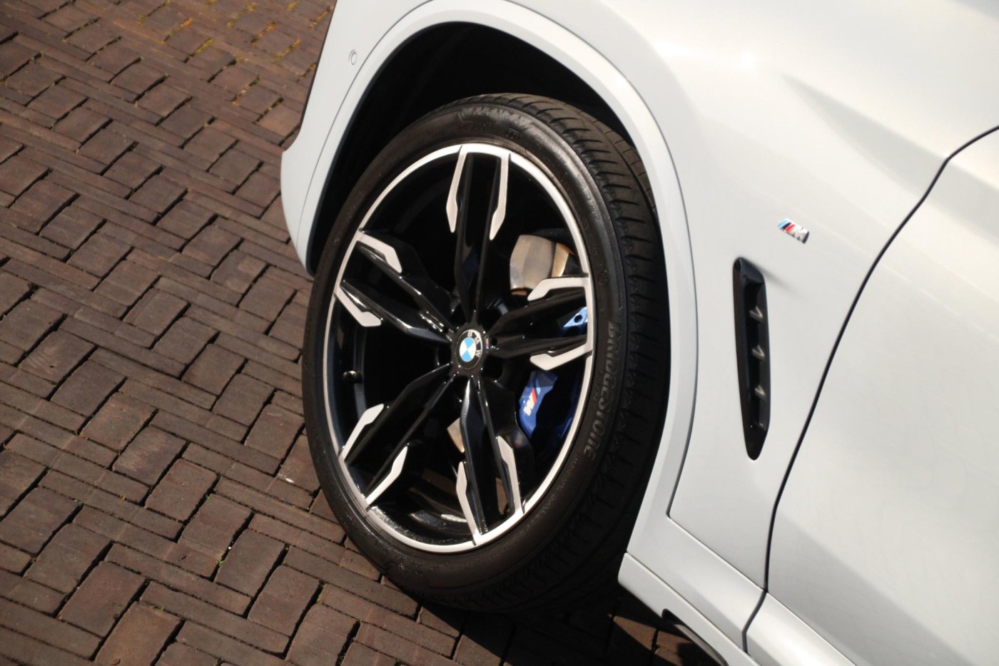 BMW X4 M40i High Executive — foto 48 van 48