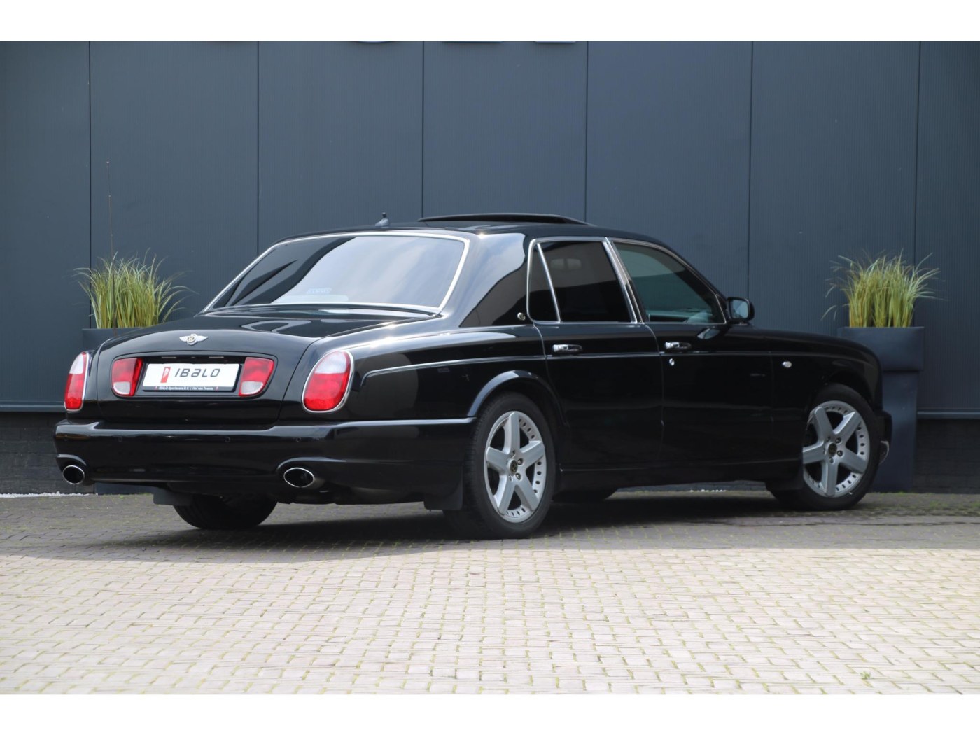 Bentley Arnage T — foto 2 van 49