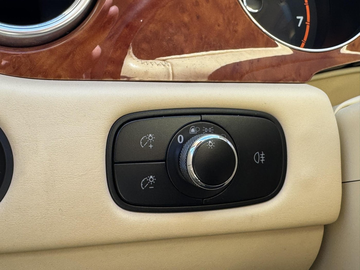 Bentley Continental GTC W12 560pk — foto 41 van 57